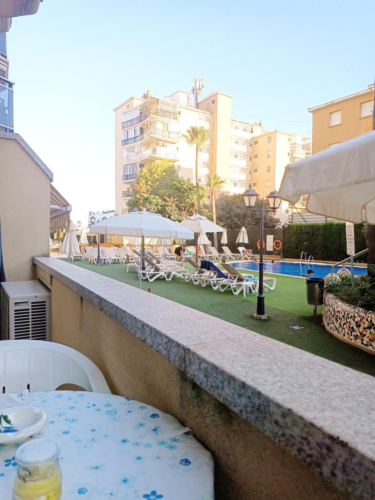 Fuengirola Apartamento Vacacional Mediterraneo Real Zewnętrze zdjęcie
